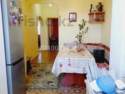 3-комнатная квартира · 68 м² · 5/5 этаж, Сатпаева 10 — Петроказахстан офис за 17 млн 〒 в 