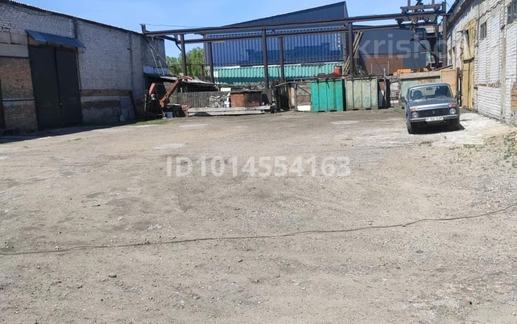 Өнеркәсіптік база · 25 сотық, Красина 94 — Возле старой автошколы, бағасы: 200 млн ₸ в Семее — фото 2