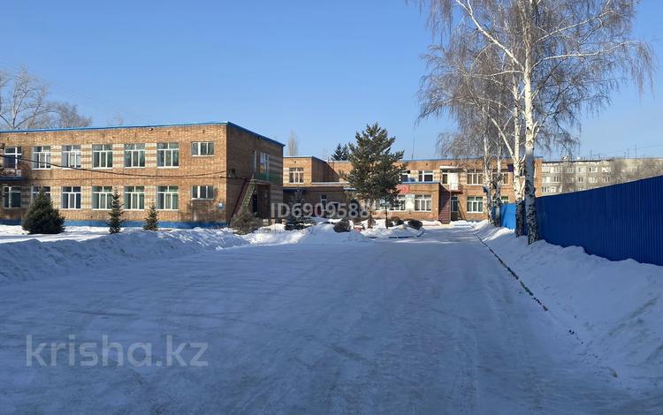 Свободное назначение • 3642 м² за 800 млн 〒 в Усть-Каменогорске — фото 2