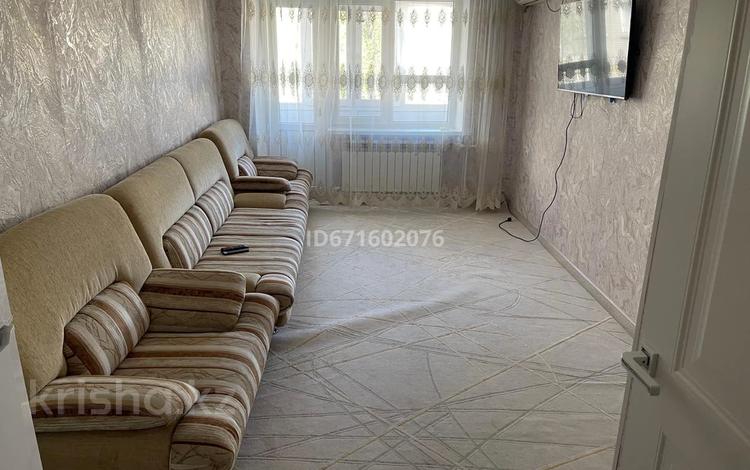 3-комнатная квартира · 49 м² · 2/5 этаж, Ауезова — Саурана за 170 000 ₸ в Атырау, мкр Жилгородок — фото 35