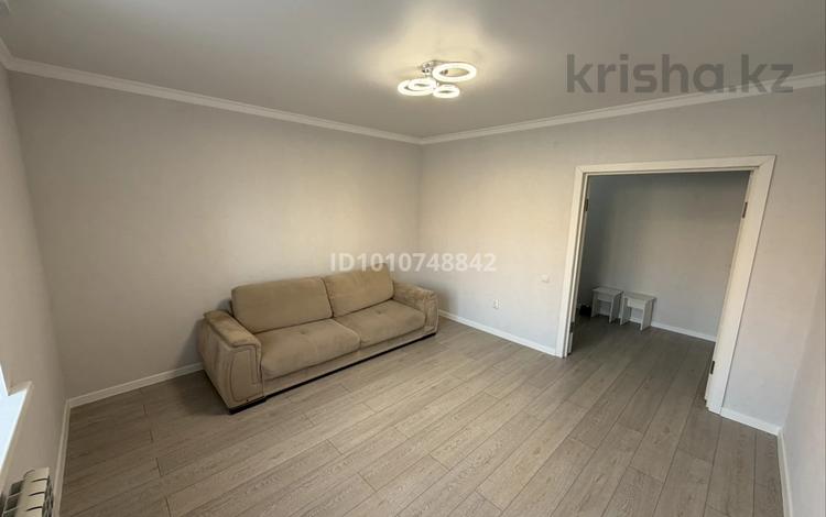 2-бөлмелі пәтер · 55 м² · 1/7 қабат, мкр. Алтын орда, мкр Батыс 2 49Д, бағасы: 24 млн 〒 в Актобе — фото 4