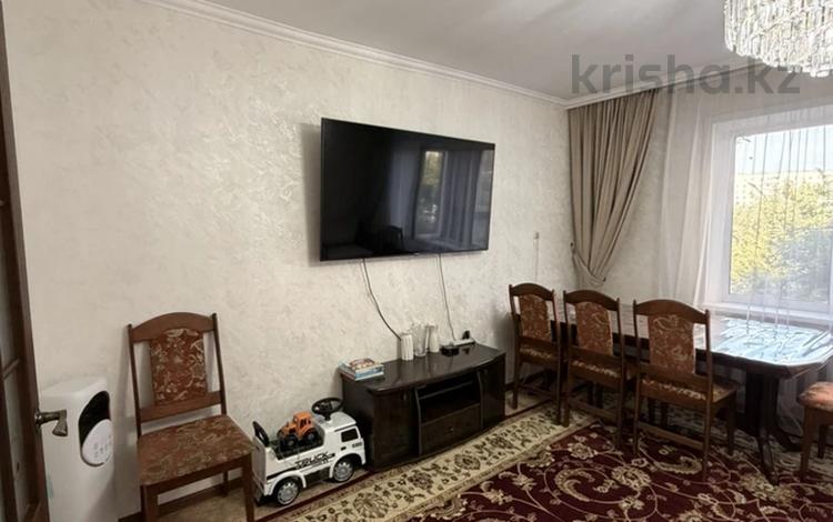4-бөлмелі пәтер · 77.5 м² · 3/9 қабат, Бозтаева, бағасы: 40 млн ₸ в Семее — фото 3