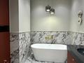 5-комнатная квартира · 180 м² · 8/9 этаж, Е-899 за 200 млн ₸ в Астане, Нура р-н — фото 3