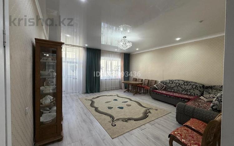 3-комнатная квартира · 94 м², Алтын арка 21 за 200 000 ₸ в Караганде, Казыбек би р-н — фото 2