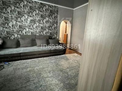 3-комнатная квартира · 60 м² · 1/3 этаж, Сакена Сейфулина 37 — На против восток авто за 18 млн 〒 в Темиртау