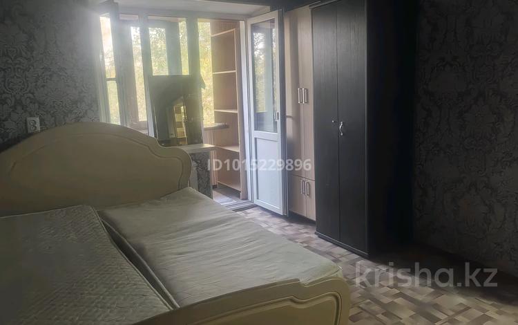 1-комнатная квартира · 31 м² · 4/4 этаж, мкр Аулие-Ата, Улица Толе би за 100 000 ₸ в Таразе — фото 2