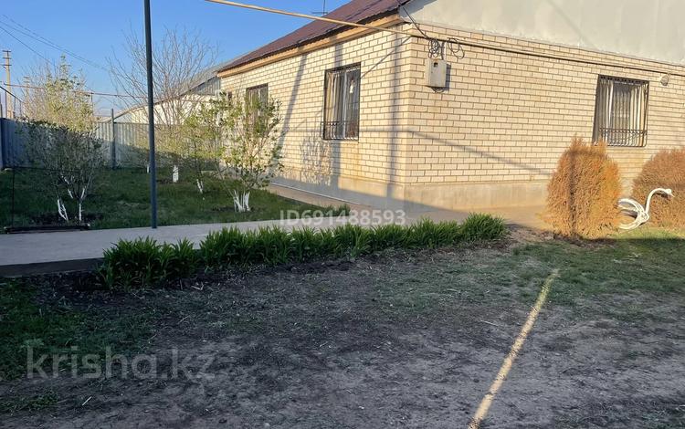 Отдельный дом · 4 комнаты · 100 м² · 9 сот., мкр. Зачаганск пгт, Науша батыр за 32 млн ₸ в Уральске — фото 2