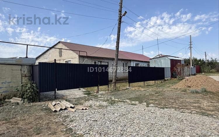 Часть дома · 3 комнаты · 100 м² · 5 сот., мкр. Зачаганск пгт, П Серебрикова — П Серебрикова за 11 млн ₸ в Уральске — фото 2