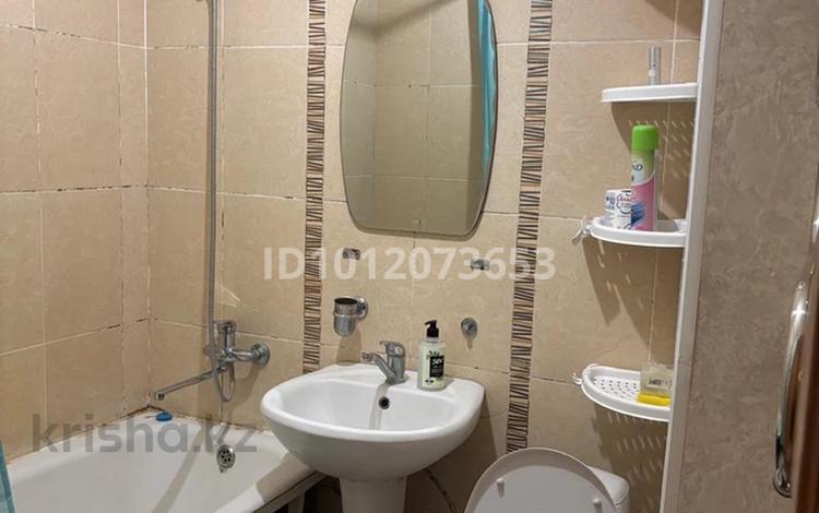 3-бөлмелі пәтер · 56 м² · 2/4 қабат, мкр №8 16, бағасы: 300 000 ₸ в Алматы, Ауэзовский р-н — фото 2