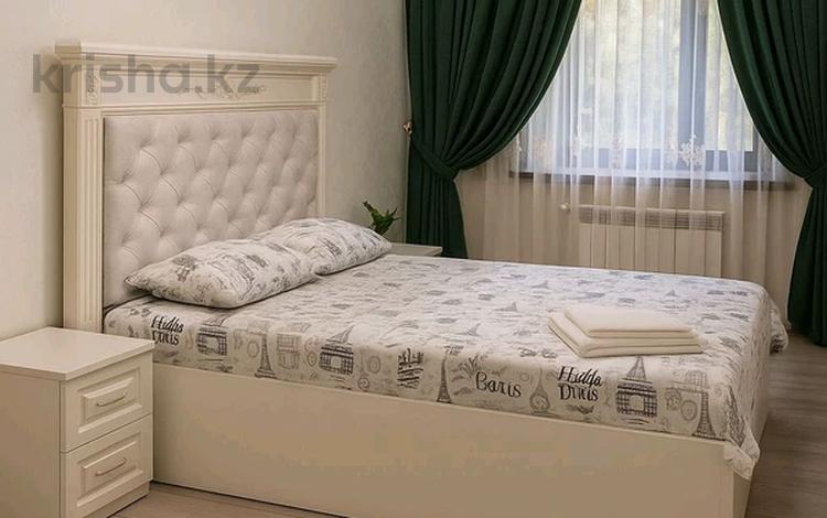 3-бөлмелі пәтер · 90 м² · 2/5 қабат, Площадь Аль Фараби — Аль Фараби, Момышулы, бағасы: 25 000 ₸ в Шымкенте — фото 2