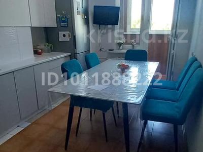 3-комнатная квартира · 94.2 м² · 9/9 этаж, мкр Алтай-1, Майлина 77 — Напротив базара Алтай за 45 млн ₸ в Алматы, Турксибский р-н