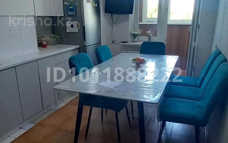 3-комнатная квартира · 94.2 м² · 9/9 этаж, мкр Алтай-1, Майлина 77 — Напротив базара Алтай за 45 млн ₸ в Алматы, Турксибский р-н — фото 2