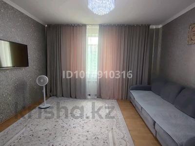 4-комнатная квартира · 100 м² · 6/9 этаж, Жубан Молдагалиева — Айтматова за 450 000 ₸ в Астане, Нура р-н