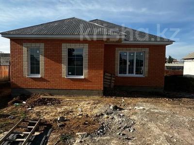 Отдельный дом · 4 комнаты · 130 м² · 4.5 сот., мкр. Зачаганск пгт 1 за 31 млн ₸ в Уральске