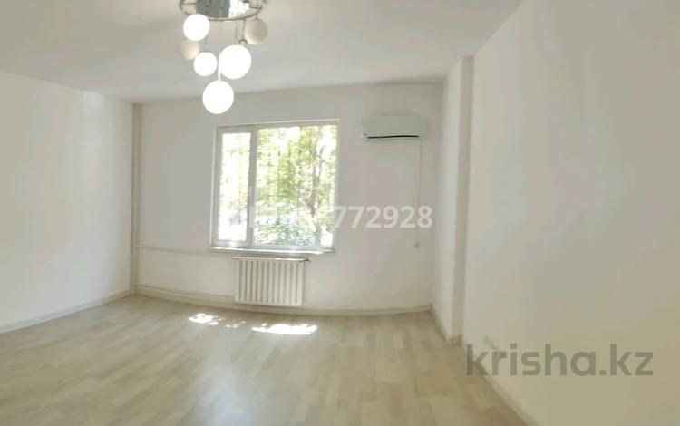 2-бөлмелі пәтер, 70 м², 1/5 қабат, 15-й мкр 64, бағасы: 25 млн 〒 в Актау, 15-й мкр — фото 5