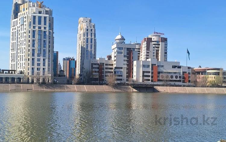 3-бөлмелі пәтер · 125 м² · 5/9 қабат, Кабанбай батыра 2/7, бағасы: 80 млн ₸ в Астане, Есильский р-н — фото 2