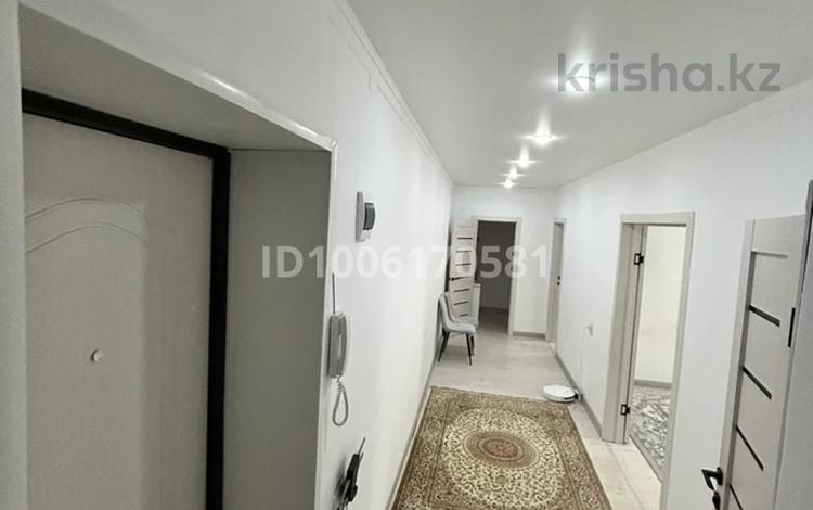 1-бөлмелі пәтер · 72 м² · 4/5 қабат, 4 ш/а, Циолковского 5 к/1, бағасы: 29 млн ₸ в Уральске, мкр 4 — фото 2
