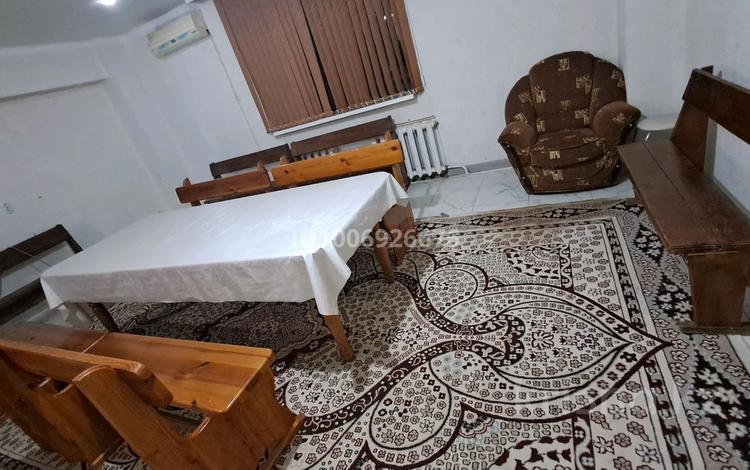 Отдельный дом · 6 комнат · 250 м² · 5 сот., мкр. Алтын орда 65а — Алии Молдагуловой за 400 000 〒 в Актобе — фото 2