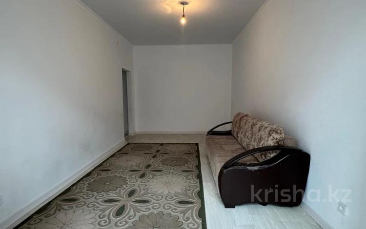 1-комнатная квартира · 50 м² · 1/5 этаж, мкр. Алтын орда за 18 млн ₸ в Актобе — фото 2