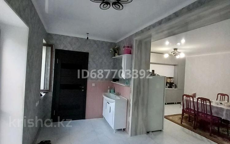 Отдельный дом · 4 комнаты · 150 м² · 6 сот., Е Жанболатова 27 — ЕЖанболатова за 23 млн ₸ в Таразе — фото 2