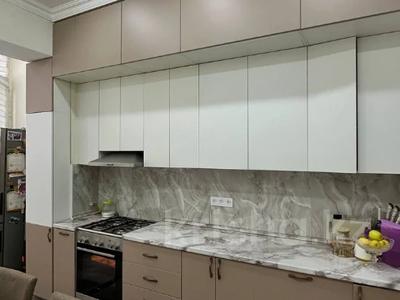 4-комнатная квартира · 122 м² · 3/5 этаж, 16-й мкр 79 за 40 млн ₸ в Актау
