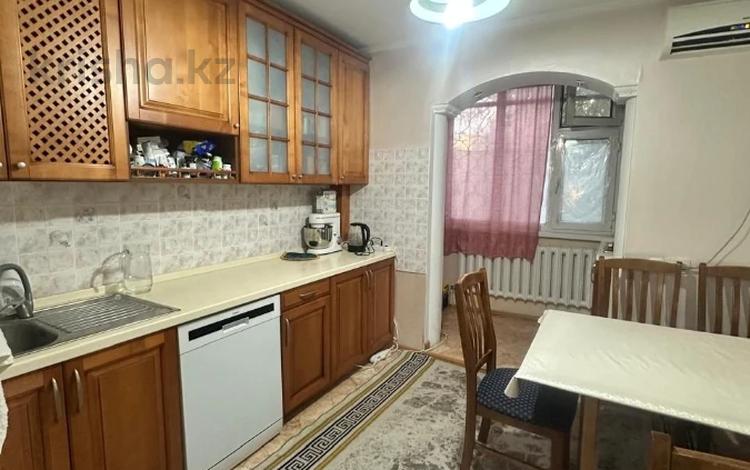 3-комнатная квартира · 69.7 м² · 1/5 этаж, мкр 11 94 за 21.7 млн ₸ в Актобе — фото 2