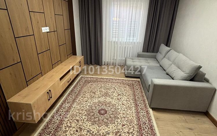 1-комнатная квартира · 45 м² · 1/2 этаж, мкр Толкын, Алаш 24 за 170 000 ₸ в Атырау — фото 12