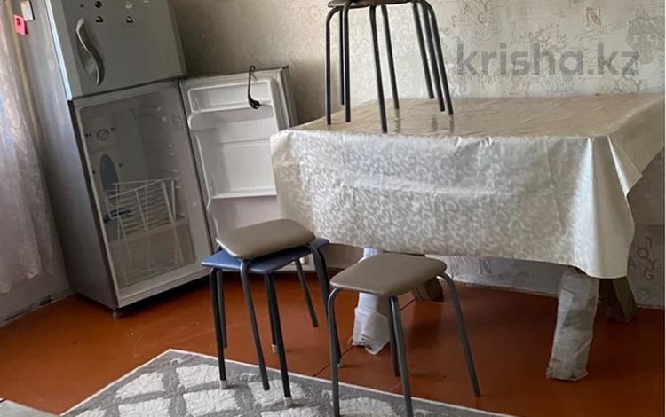 Отдельный дом · 2 комнаты · 60 м² · 56 сот., 12мкр за 60 000 ₸ в Аксае — фото 2