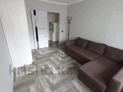 Продажа квартир в Западно-Казахстанской обл.: 3-комнатная квартира · 65.7 м² · 3/5 этаж, мкр Строитель 42 за 19.5 млн 〒 3-комнатная квартира · 65.7 м² · 3/5 этаж, мкр Строитель 42 за 19.5 млн 〒 в Уральске