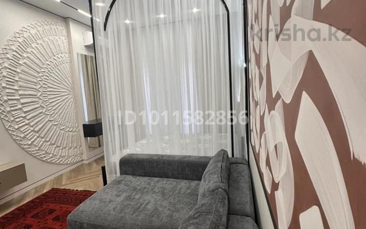 1-комнатная квартира · 50 м² · 2/4 этаж, мкр Ак Шагала, Мкр. Ак Шагала 10/7 за 450 000 ₸ в Атырау — фото 2