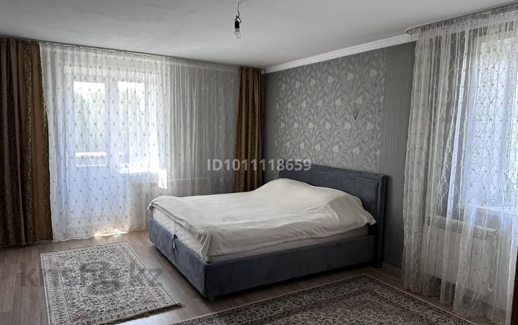 3-бөлмелі пәтер · 71.6 м² · 6/9 қабат, Михаэлиса 7, бағасы: 35 млн ₸ в Усть-Каменогорске — фото 2