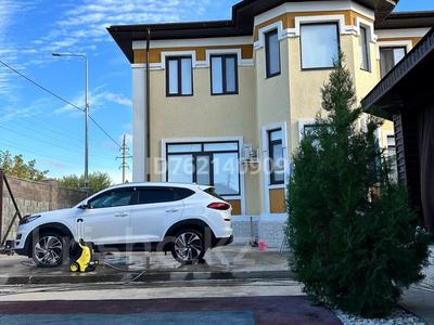 Отдельный дом · 6 комнат · 600 м², Дулатова 1а за 3.5 млн 〒 в Атырау, мкр Жилгородок