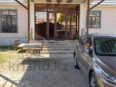 Продажа домов и дачи в Жамбылской обл.: Отдельный дом · 4 комнаты · 120 м² · 7 сот., РозыБаглановой 41 за 38.5 млн 〒 Отдельный дом · 4 комнаты · 120 м² · 7 сот., РозыБаглановой 41 за 38.5 млн 〒 в Таразе