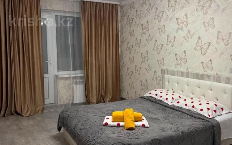 2-бөлмелі пәтер · 56 м² · 2/5 қабат, Казахстанская 106, бағасы: 160 000 ₸ в Талдыкоргане, мкр Жетысу — фото 4
