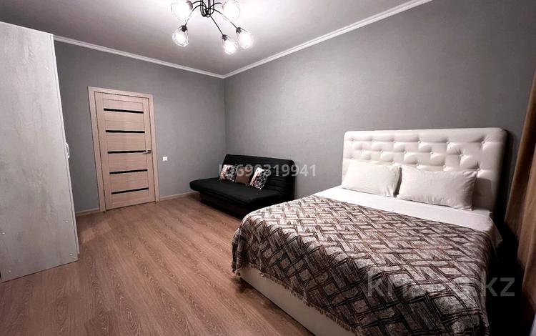 1-комнатная квартира · 45 м² · 11/22 этаж, Бектурова 4/1 — Хан Шатыр, Центр Материнства, Байтерек за 360 000 ₸ в Астане, Есильский р-н — фото 10