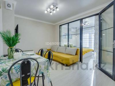 2-бөлмелі пәтер, 40 м², 5/10 қабат тәулігіне, мкр Аксай-5, Мкр Аксай, Б. Момышулы 25 — Жубанова, бағасы: 19 000 〒 в Алматы, Ауэзовский р-н