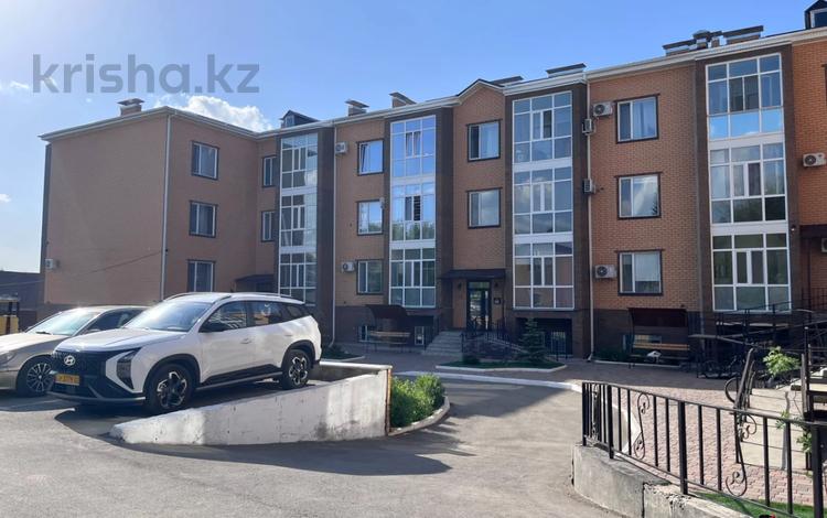 3-комнатная квартира · 83.2 м² · 1/3 этаж, мкр Новый Город, Жангозина 5/2 за 36.5 млн ₸ в Караганде, Казыбек би р-н — фото 19