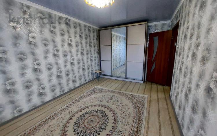 2-комнатная квартира · 56 м² · 4/6 этаж, мкр 4 16 за 21.5 млн ₸ в Уральске — фото 2