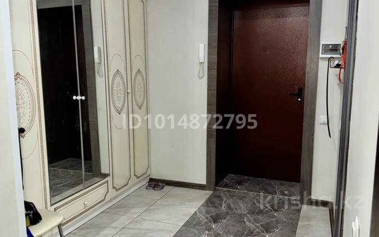2-комнатная квартира · 68.8 м² · 12/15 этаж, Шакарима 60 за 35 млн ₸ в Семее, Красный Кордон — фото 2