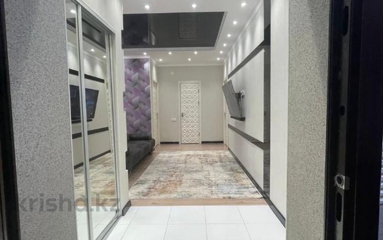 3-комнатная квартира · 84.3 м² · 10/10 этаж, Т. Жумагалиева 15 за 40 млн 〒 в Атырау — фото 27