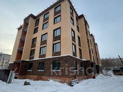 3-комнатная квартира, 82.7 м², Жамбыла за ~ 27.3 млн 〒 в Петропавловске