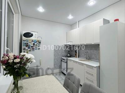 2-комнатная квартира · 52.5 м² · 8/9 этаж, Микрорайон 5 19 за 20.5 млн 〒 в Аксае