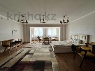 3-комнатная квартира · 65 м² · 2/5 этаж, 7-й мкр 25 за 15 млн 〒 в Актау