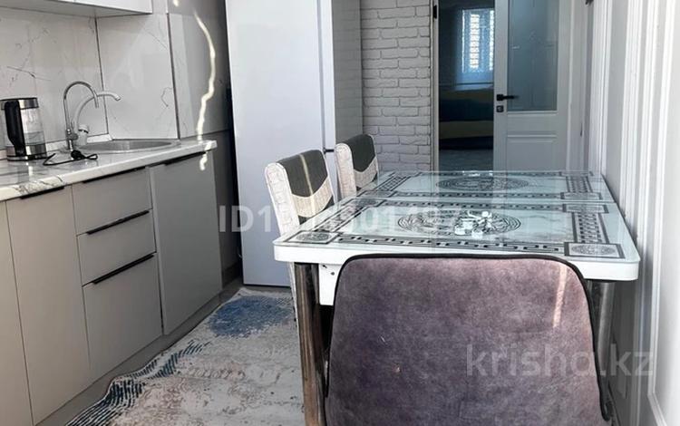 4-комнатная квартира · 95 м² · 6/9 этаж, 8-й микрорайон 1 — Темирлановское-Мира за 355 000 ₸ в Шымкенте, Туран р-н — фото 6