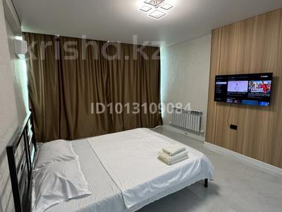 1-бөлмелі пәтер · 40 м² · 19/25 қабат, мкр 11 112в — 12 мкр Керуен сити Центр города. Аквапарк, бағасы: 13 000 ₸ в Актобе