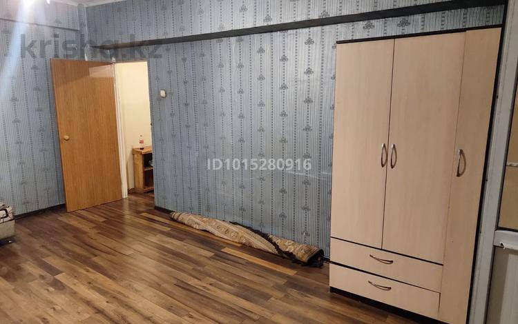 1-комнатная квартира · 33 м² · 2/5 этаж, мкр Жулдыз-2 35 за 160 000 ₸ в Алматы, Турксибский р-н — фото 2