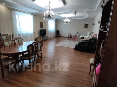 Отдельный дом • 9 комнат • 330.6 м² • 10 сот., Иманова — Республики за 78 млн 〒 в Косшы
