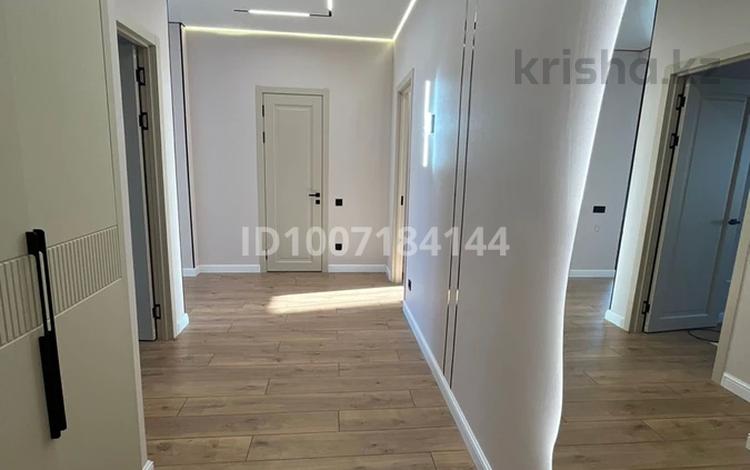 3-комнатная квартира · 80 м² · 11/14 этаж, Казыбек би 41/1 за 57.5 млн ₸ в Астане, Нура р-н — фото 2