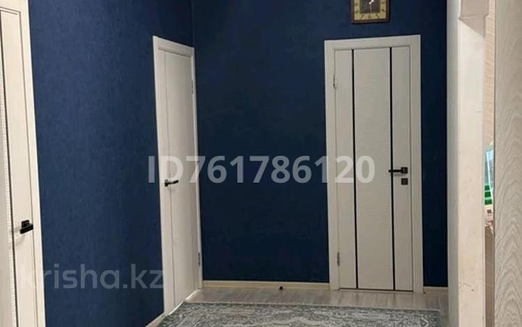 3-бөлмелі пәтер · 83 м² · 1/5 қабат, мкр. Алтын орда, Мкр. Алтын орда Тауелсиздык 4 4 — Тауелсиздык 4 кв2, бағасы: 35 млн ₸ в Актобе — фото 2