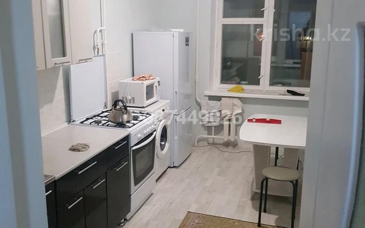 1-бөлмелі пәтер, 40 м², 4/10 қабат ай сайын, 4-й мкр 3 — 80, бағасы: 90 000 〒 в Актау, 4-й мкр — фото 7